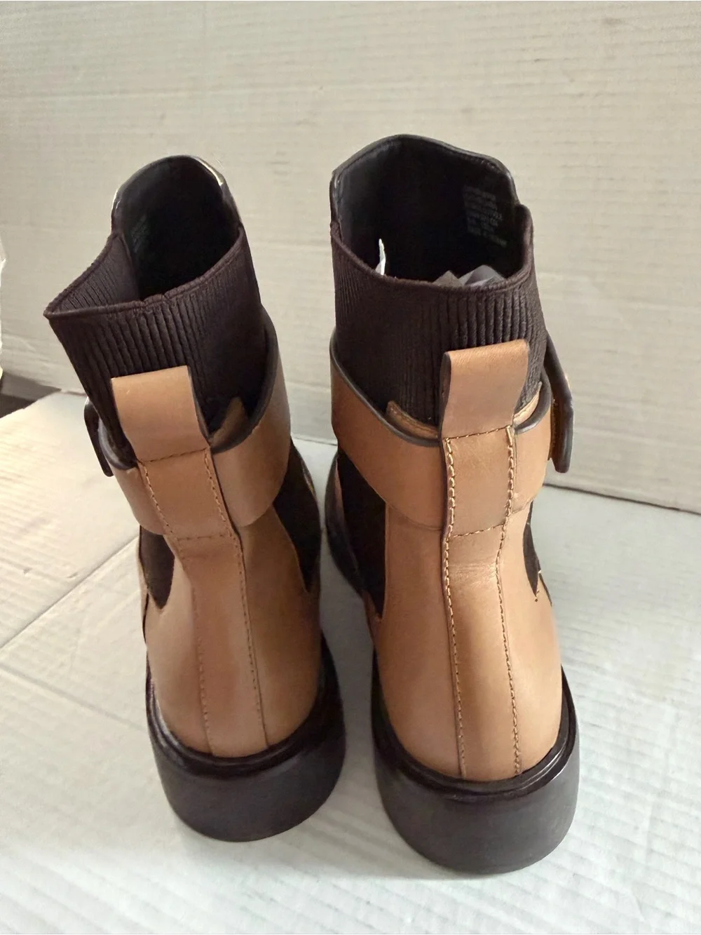 Tory Burch Double T Chelsea leather Boots Size 10.5 Almond Flour/Coco Color